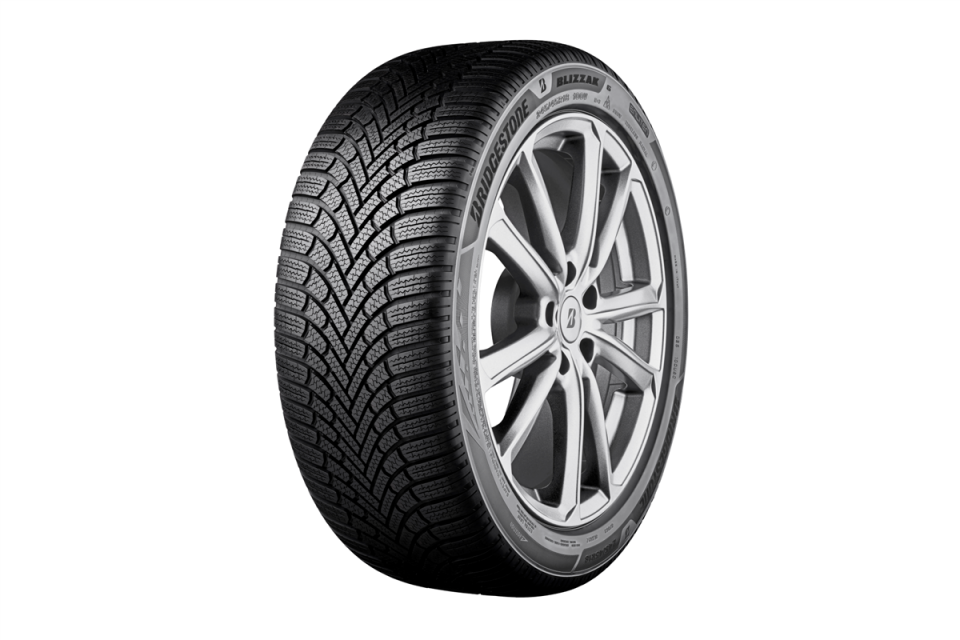 215/50 R18 92V BLIZZAK LM6 BRIDGESTONE
